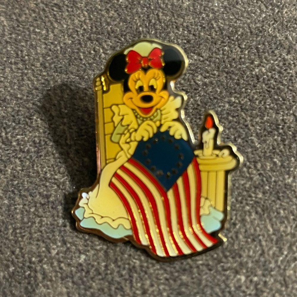 Vintage Walt Disney/Kodak Minnie Mouse Betsy Ross Lapel Pin ‘89